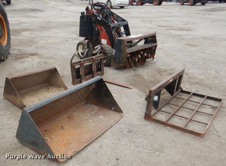 image for item JF9960 Toro Dingo  compact utility loader