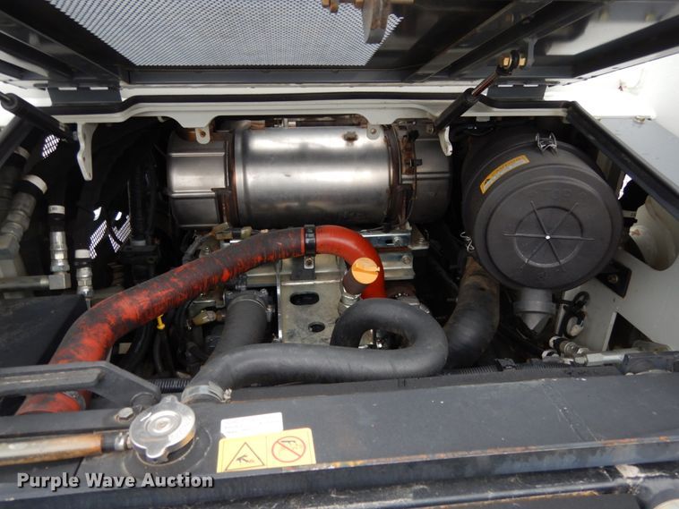 image for item JI9374 2017 Takeuchi TL12R2  tracked skid steer loader