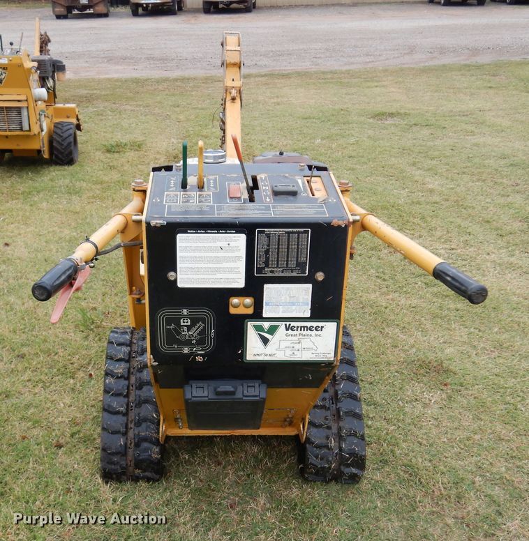 image for item JJ9916 Vermeer RTX100  trencher