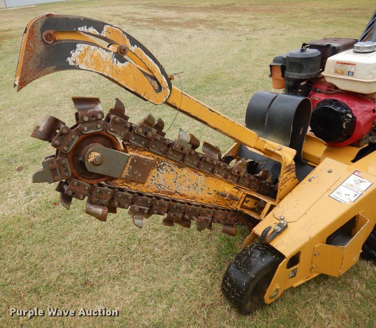 image for item JJ9916 Vermeer RTX100  trencher
