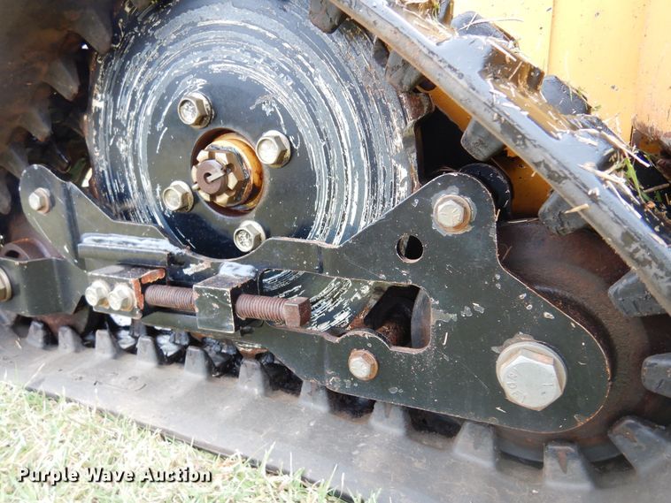 image for item JJ9916 Vermeer RTX100  trencher