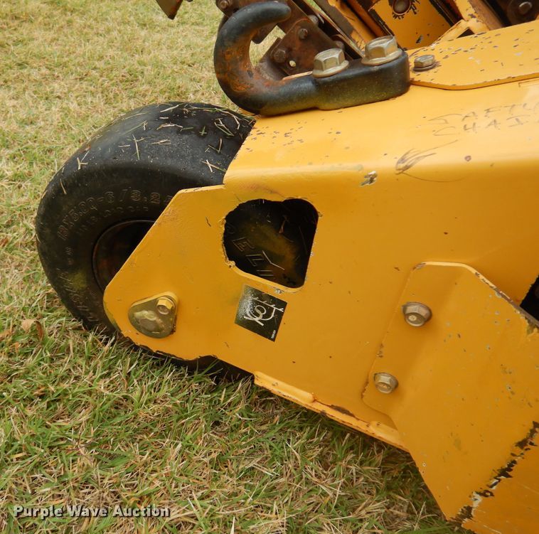 image for item JJ9916 Vermeer RTX100  trencher