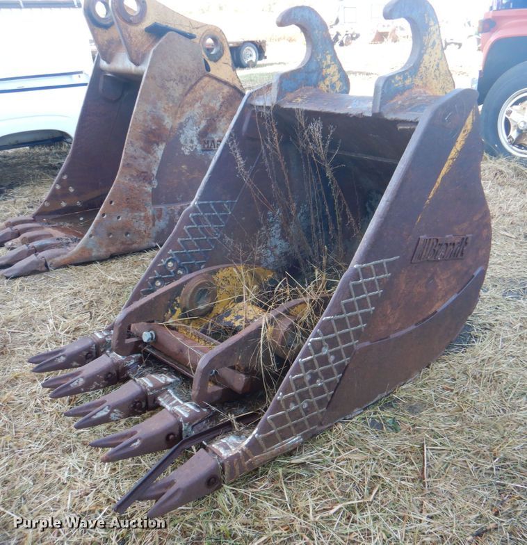 image for item JS9211 Brandt  41" W excavator bucket