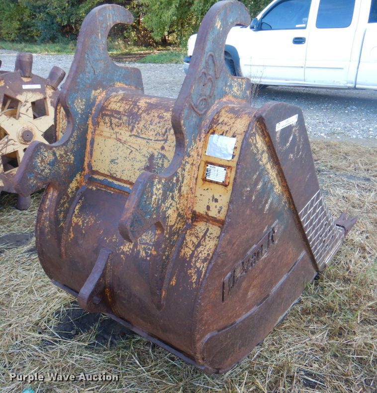 image for item JS9211 Brandt  41" W excavator bucket