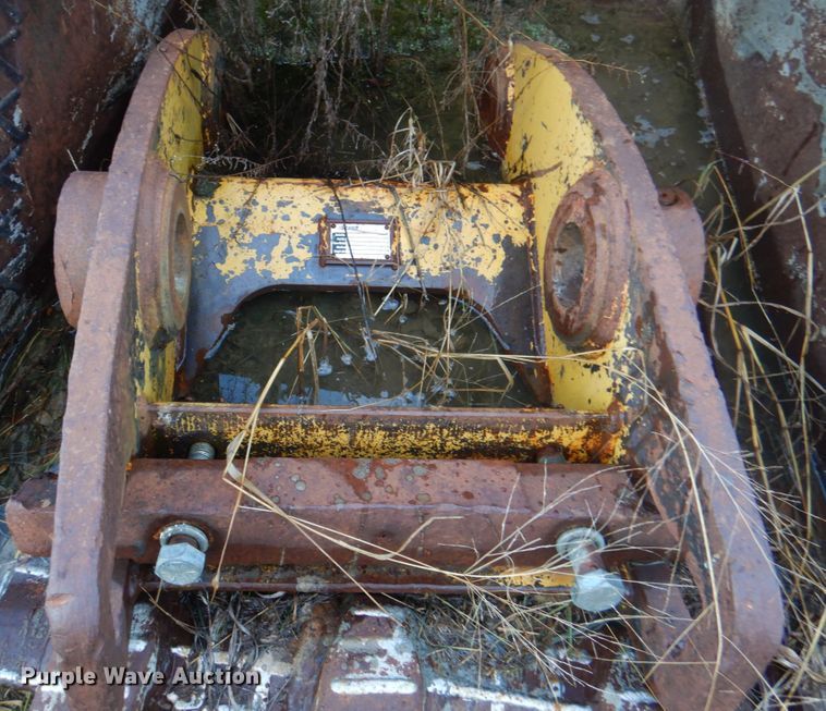 image for item JS9211 Brandt  41" W excavator bucket