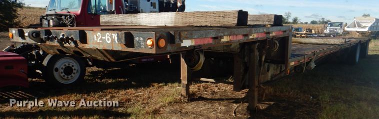 image for item JS9221 2000 Doonan 482DB14  drop deck trailer