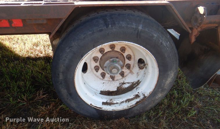 image for item JS9221 2000 Doonan 482DB14  drop deck trailer