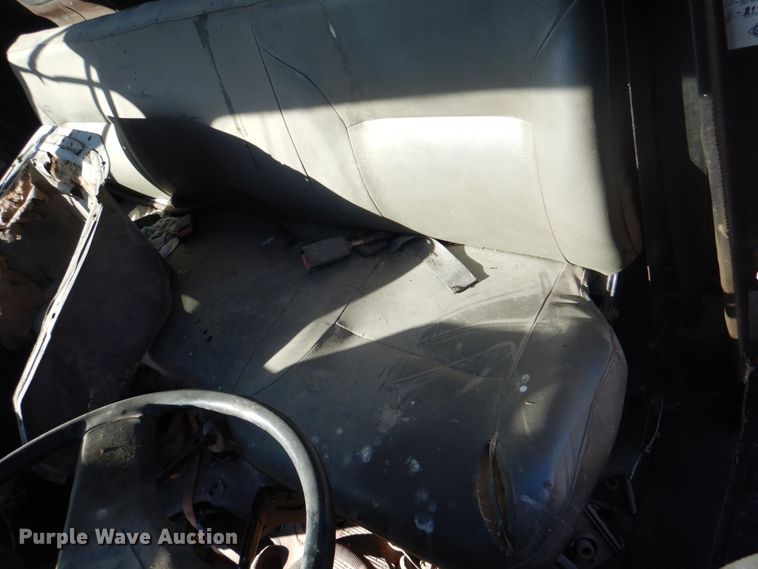 image for item JS9222 1995 International 4700  utility / service truck