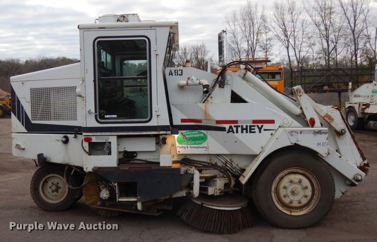 image for item JS9435 1989 Athey H10  street sweeper truck