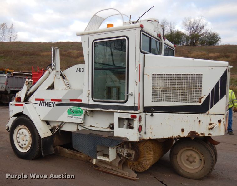 image for item JS9435 1989 Athey H10  street sweeper truck