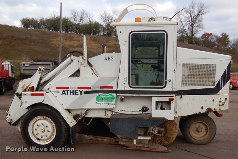 image for item JS9435 1989 Athey H10  street sweeper truck