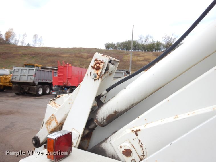 image for item JS9435 1989 Athey H10  street sweeper truck