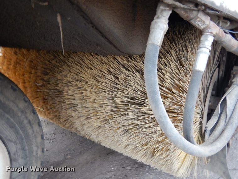 image for item JS9435 1989 Athey H10  street sweeper truck