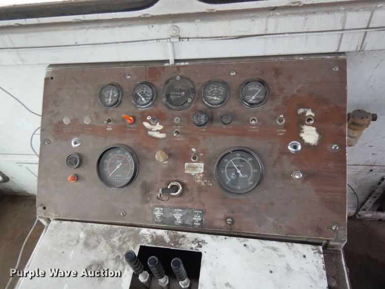 image for item JS9435 1989 Athey H10  street sweeper truck