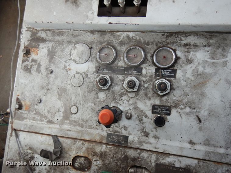 image for item JS9435 1989 Athey H10  street sweeper truck