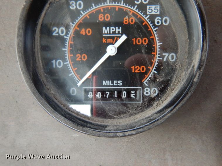 image for item JS9435 1989 Athey H10  street sweeper truck