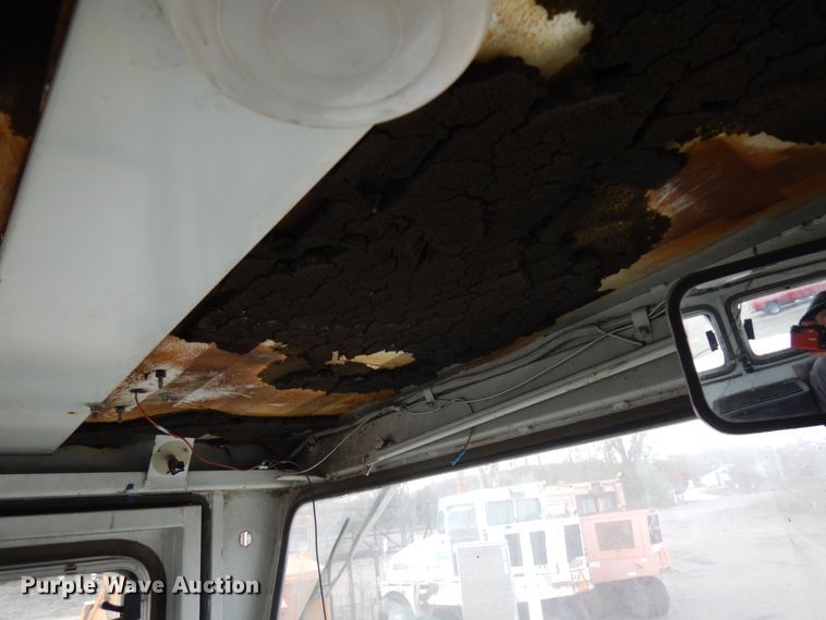 image for item JS9435 1989 Athey H10  street sweeper truck