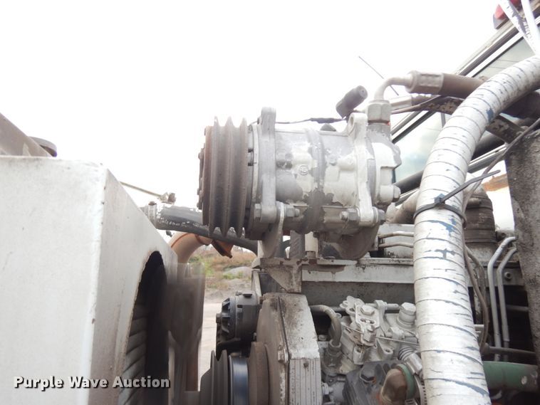 image for item JS9435 1989 Athey H10  street sweeper truck