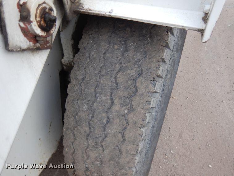 image for item JS9435 1989 Athey H10  street sweeper truck