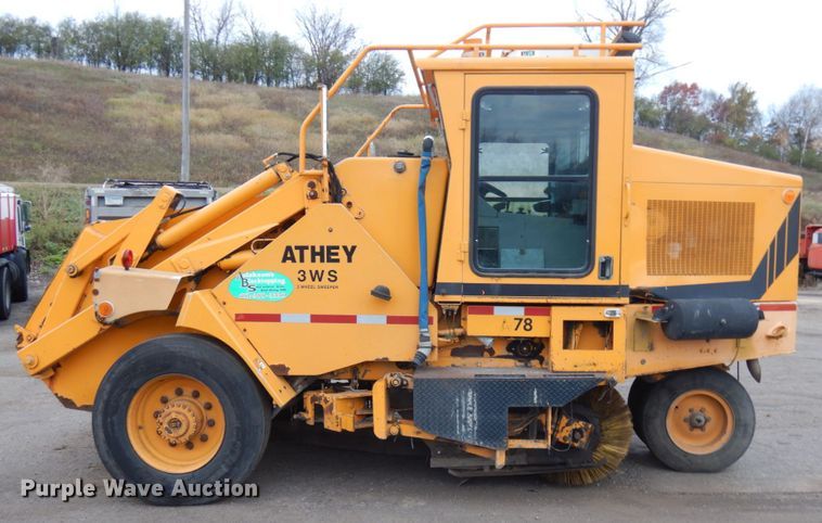 image for item JS9436 1995 Athey 3WS  street sweeper truck