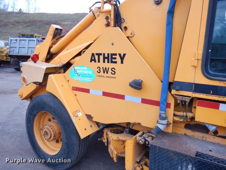image for item JS9436 1995 Athey 3WS  street sweeper truck