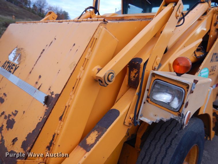 image for item JS9436 1995 Athey 3WS  street sweeper truck