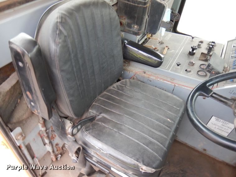 image for item JS9436 1995 Athey 3WS  street sweeper truck