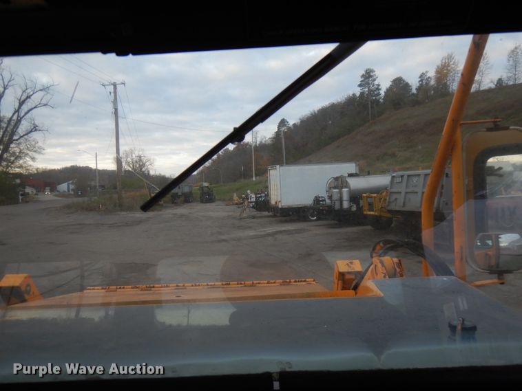 image for item JS9436 1995 Athey 3WS  street sweeper truck