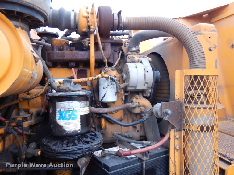 image for item JS9436 1995 Athey 3WS  street sweeper truck