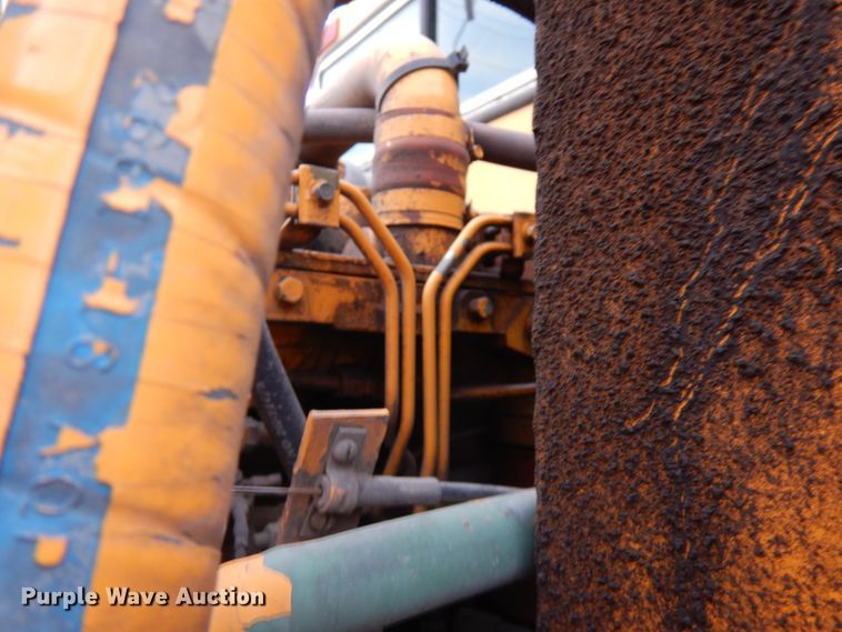 image for item JS9436 1995 Athey 3WS  street sweeper truck