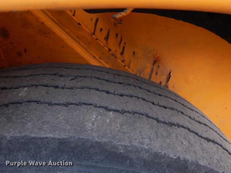 image for item JS9436 1995 Athey 3WS  street sweeper truck