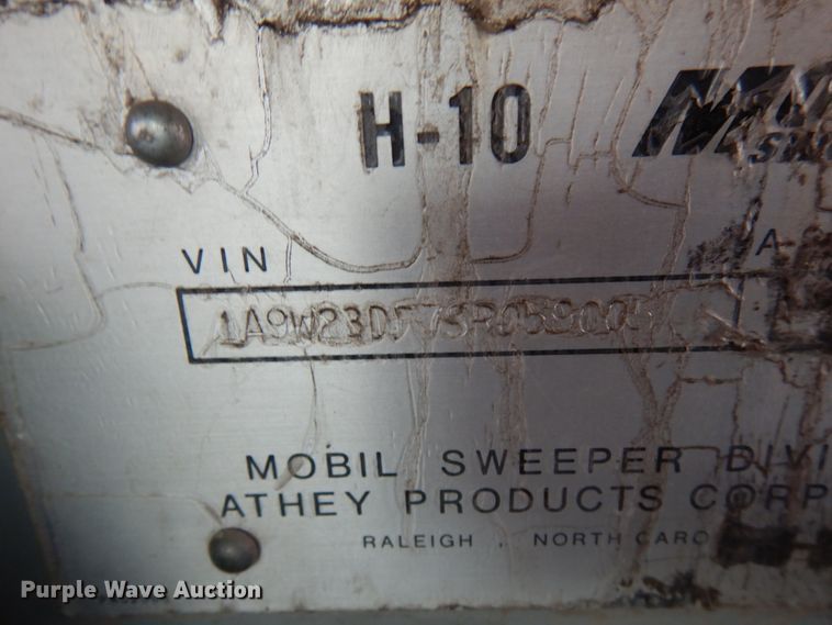 image for item JS9436 1995 Athey 3WS  street sweeper truck