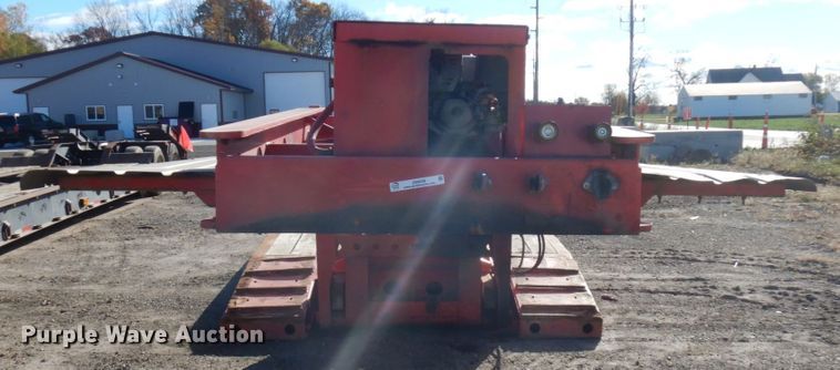 image for item JS9438 2000 Fontaine TH55-FLD  lowboy equipment trailer