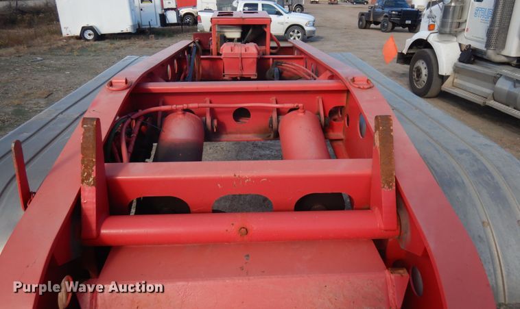 image for item JS9438 2000 Fontaine TH55-FLD  lowboy equipment trailer