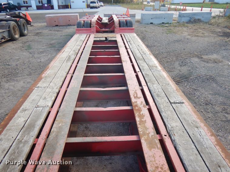 image for item JS9438 2000 Fontaine TH55-FLD  lowboy equipment trailer