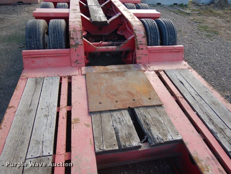 image for item JS9438 2000 Fontaine TH55-FLD  lowboy equipment trailer