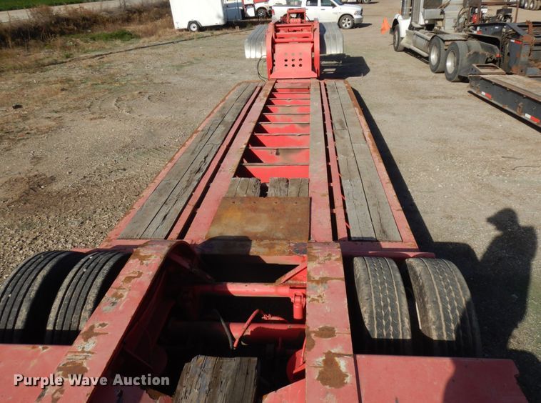 image for item JS9438 2000 Fontaine TH55-FLD  lowboy equipment trailer