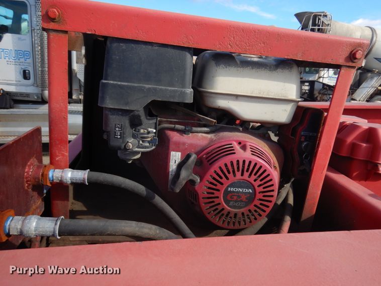 image for item JS9438 2000 Fontaine TH55-FLD  lowboy equipment trailer