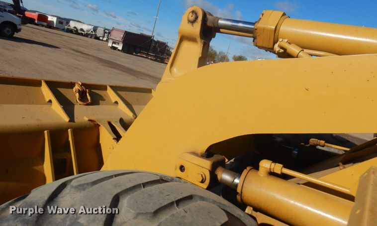 image for item JS9440 1994 Caterpillar 938F  wheel loader
