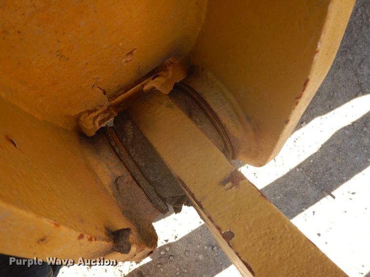 image for item JS9440 1994 Caterpillar 938F  wheel loader