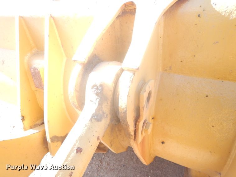 image for item JS9440 1994 Caterpillar 938F  wheel loader