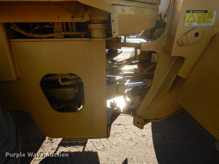 image for item JS9440 1994 Caterpillar 938F  wheel loader