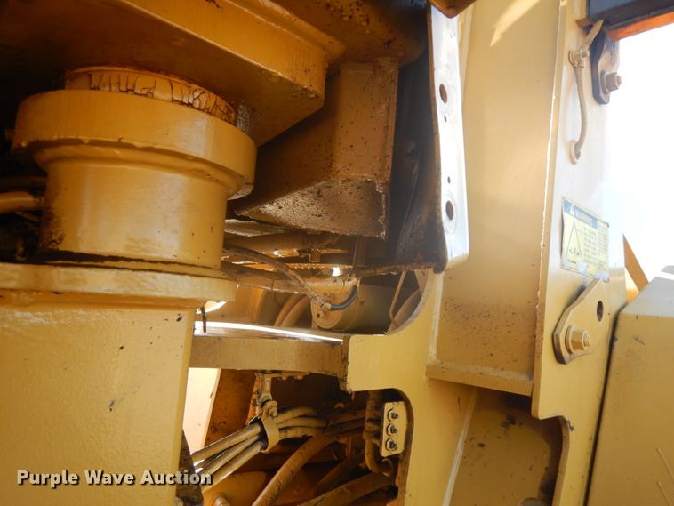 image for item JS9440 1994 Caterpillar 938F  wheel loader