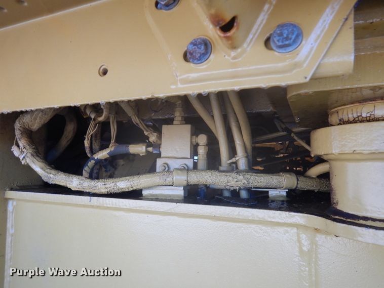 image for item JS9440 1994 Caterpillar 938F  wheel loader