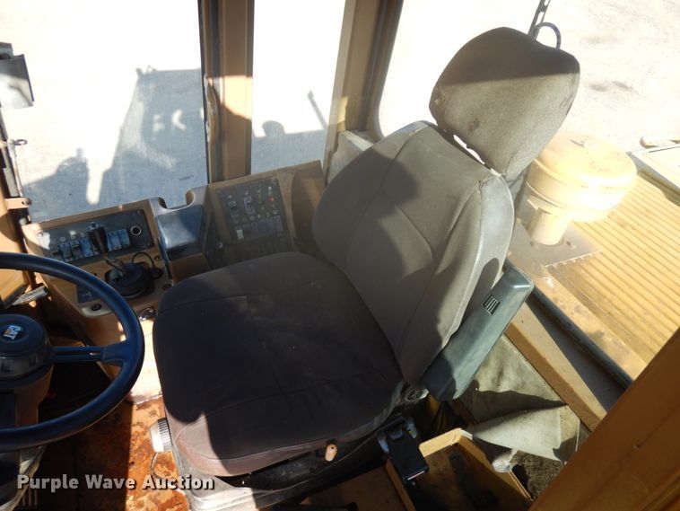 image for item JS9440 1994 Caterpillar 938F  wheel loader