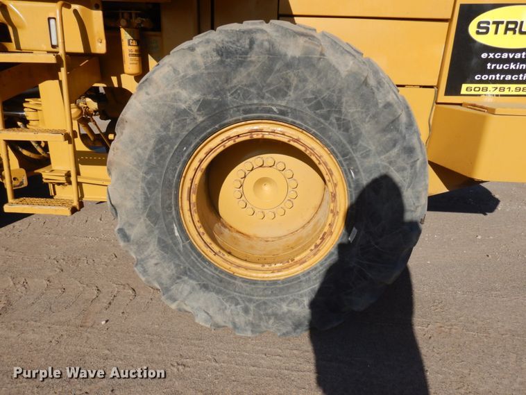 image for item JS9440 1994 Caterpillar 938F  wheel loader