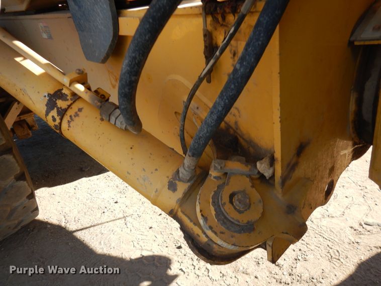 image for item JS9442 2006 John Deere 400D  haul truck