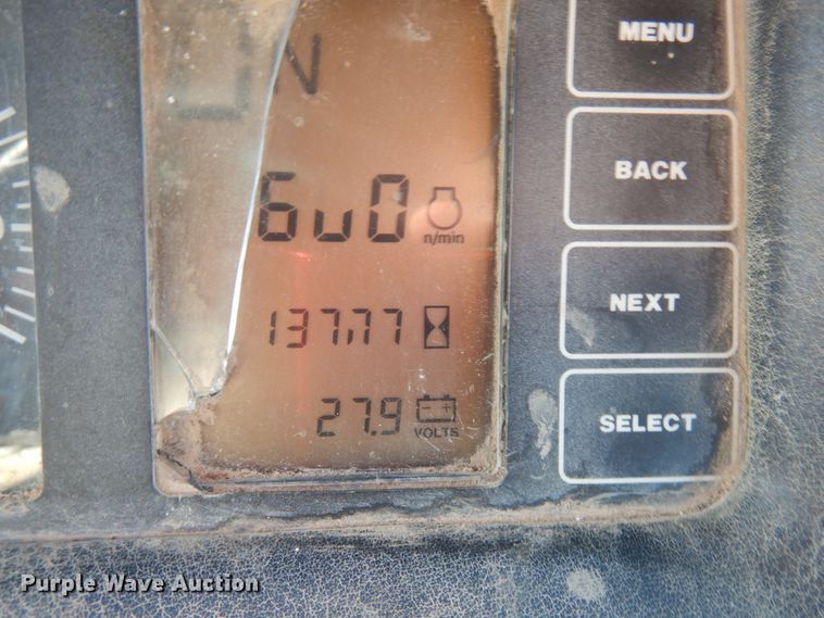 image for item JS9442 2006 John Deere 400D  haul truck