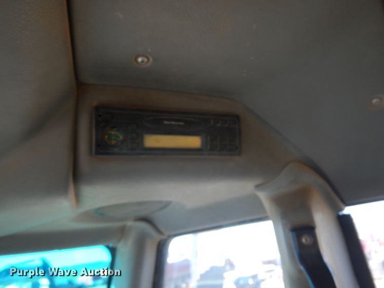 image for item JS9442 2006 John Deere 400D  haul truck