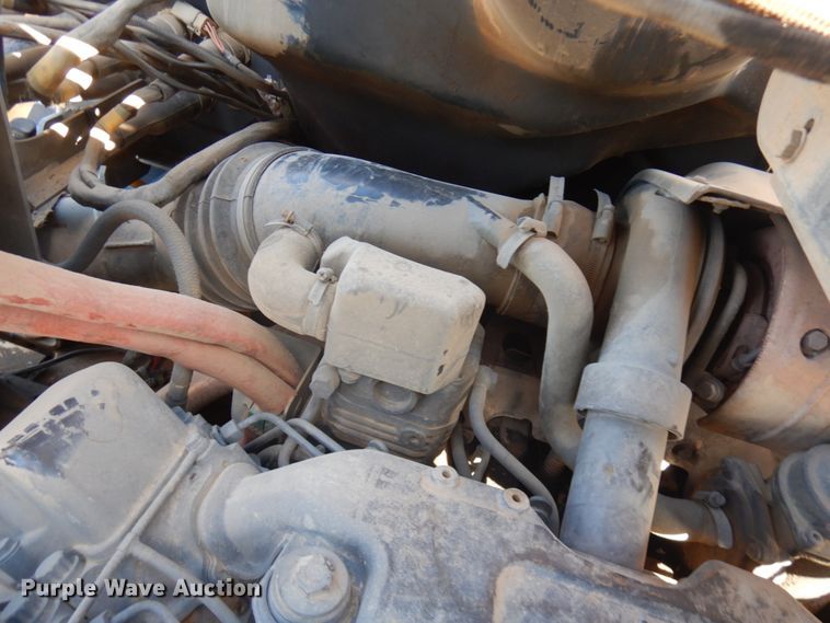 image for item JS9442 2006 John Deere 400D  haul truck